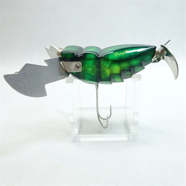 ガンディーニ．